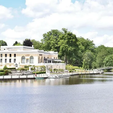 Vakantiehuis Beautiful In Bagnoles De L'orne